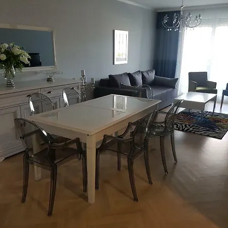 Sandra, With 2 Bathroom, Wi-fi, Private Parking * Split