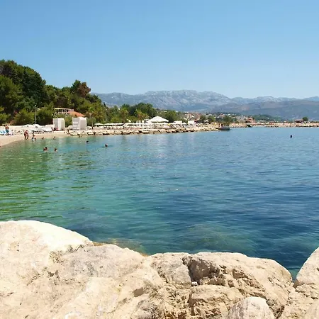 Apartment Sandra, With 2 Bathroom, Wi-fi, Private Parking